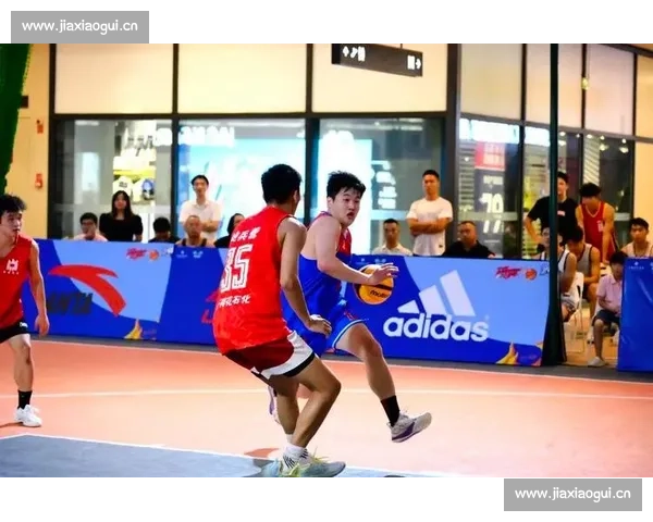 激情四溢的篮球赛场与热血歌曲交织出的动感旋律激励每一位运动员奋勇向前